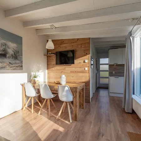 Duinland 247modern For 6 Guests * Sint Maartensvlotbrug