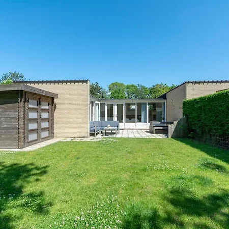 Дом отдыха Duinland 247modern For 6 Guests Sint Maartensvlotbrug